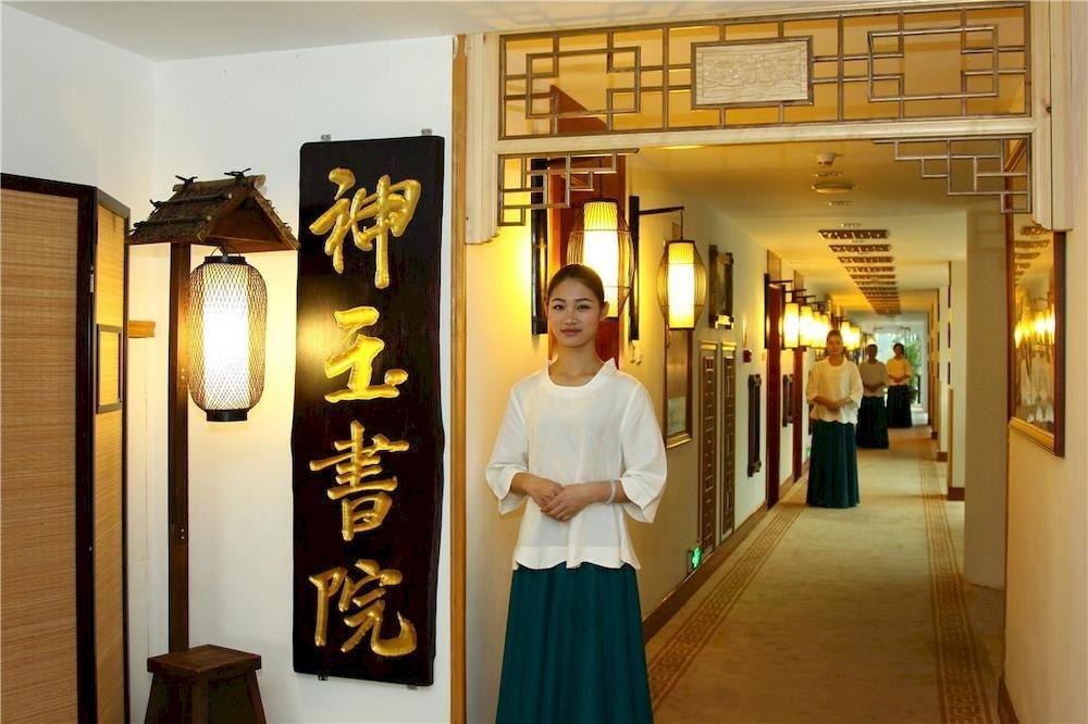 Yunnan Dianchi Garden Resort Hotel & Spa Côn Minh Ngoại thất bức ảnh